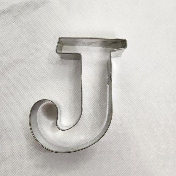 Cookie Cutter Initial Letter J Wilton Brand Monogram Metal - Picture 1 of 3